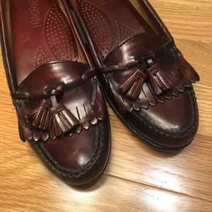 Vintage Maroon Loafers with Tassles